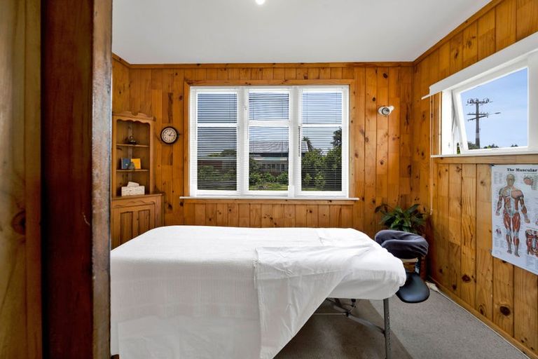 Photo of property in 207 Egmont Street, Patea, 4520