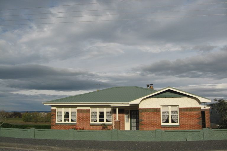 Photo of property in 12 Stamford Street, Balclutha, 9230