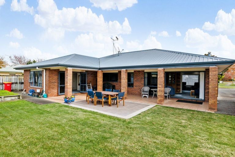 Photo of property in 10 Guildford Place, Rototuna North, Hamilton, 3210