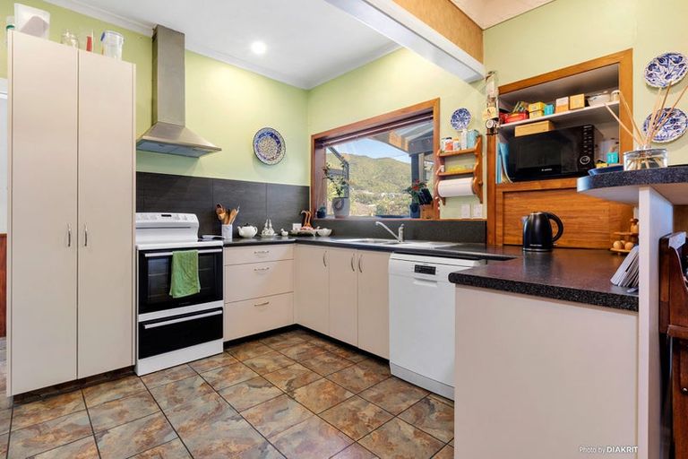 Photo of property in 1 Sim Street, Johnsonville, Wellington, 6037