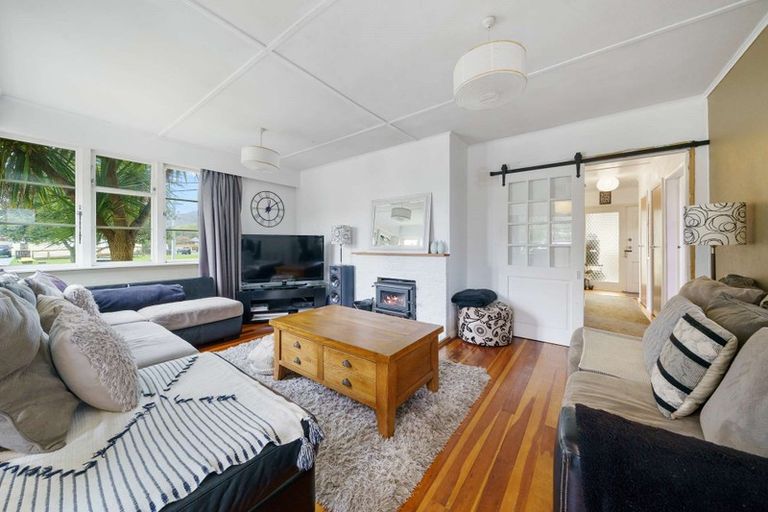 Photo of property in 50 Guthrie Street, Waterloo, Lower Hutt, 5011