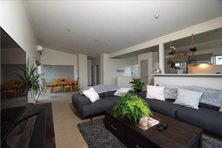 Photo of property in 64a Sheridan Terrace, Johnsonville, Wellington, 6037