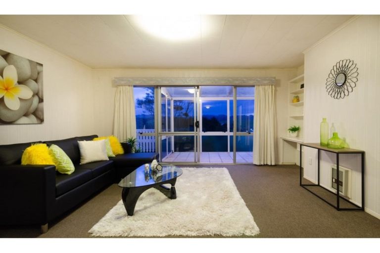 Photo of property in 4 Mcentee Road, Waitakere, Auckland, 0816