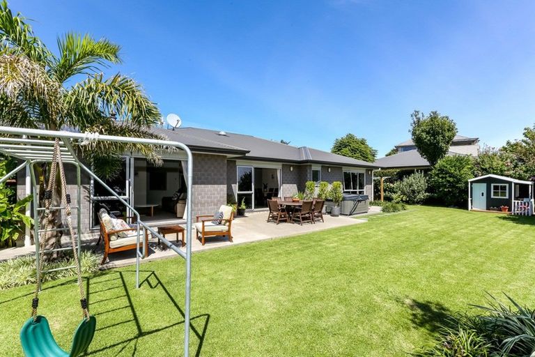 Photo of property in 67 Karamea Street, Whalers Gate, New Plymouth, 4310