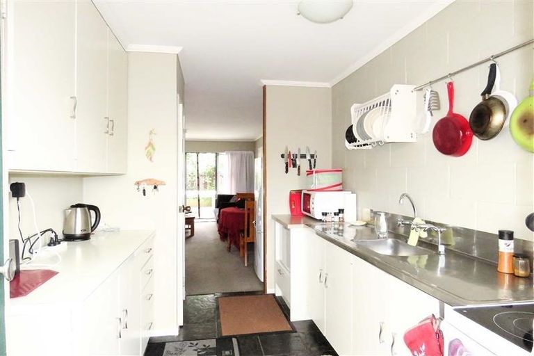 Photo of property in 3/58 Paynters Avenue, Strandon, New Plymouth, 4312