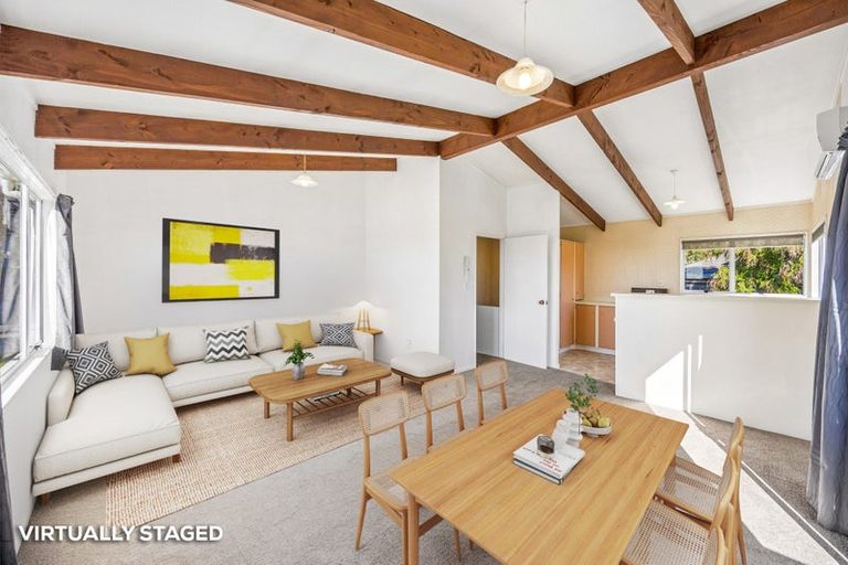 Photo of property in 2/191 Titirangi Road, Titirangi, Auckland, 0604