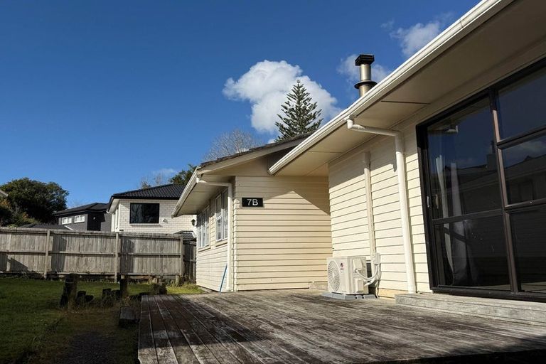 Photo of property in 7b Nielsen Place, Massey, Auckland, 0614