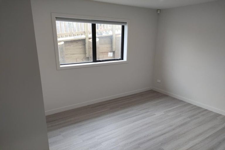 Photo of property in 14 Arataki Way, Glen Eden, Auckland, 0602