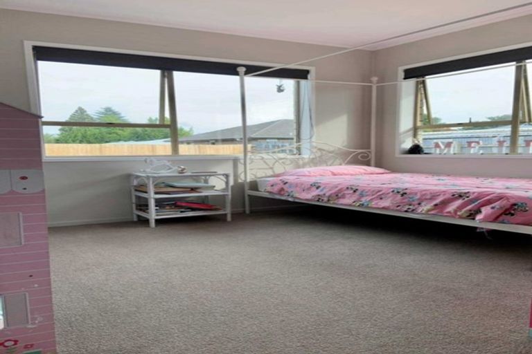 Photo of property in 317 Shakespeare Street, Leamington, Cambridge, 3432