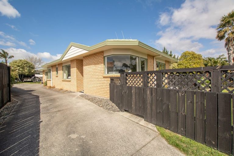 Photo of property in 77 Blake Boulevard, Papamoa Beach, Papamoa, 3118