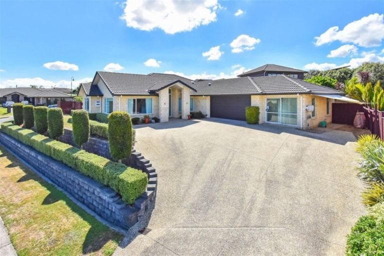 Photo of property in 1 Aufidius Place, Pukekohe, 2120