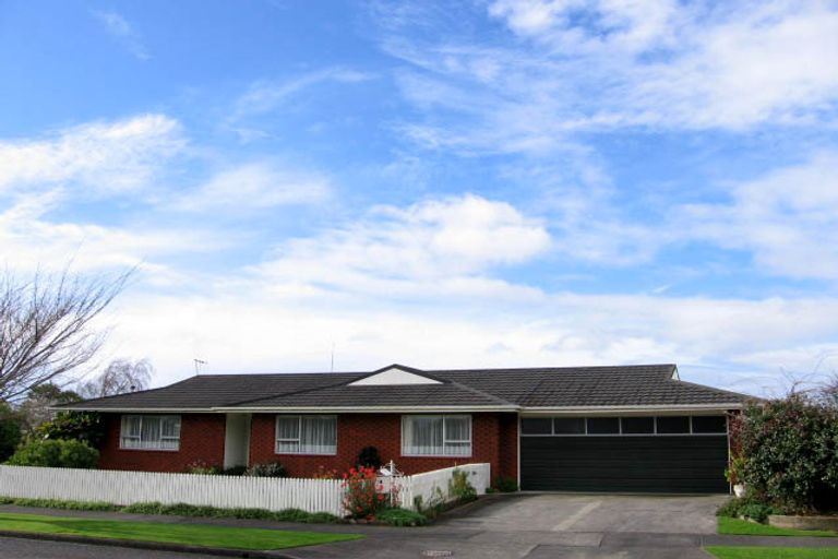 Photo of property in 27 Carter Crescent, Awapuni, Palmerston North, 4412