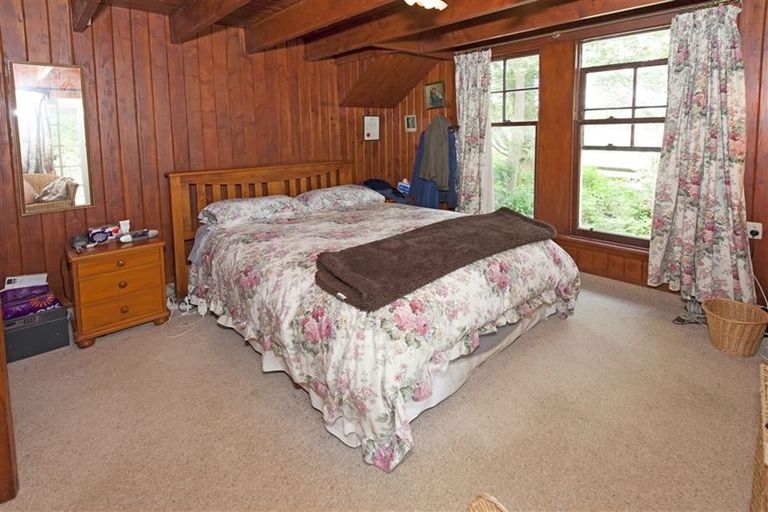 Photo of property in 130 Boord Crescent, Kumeu, 0891