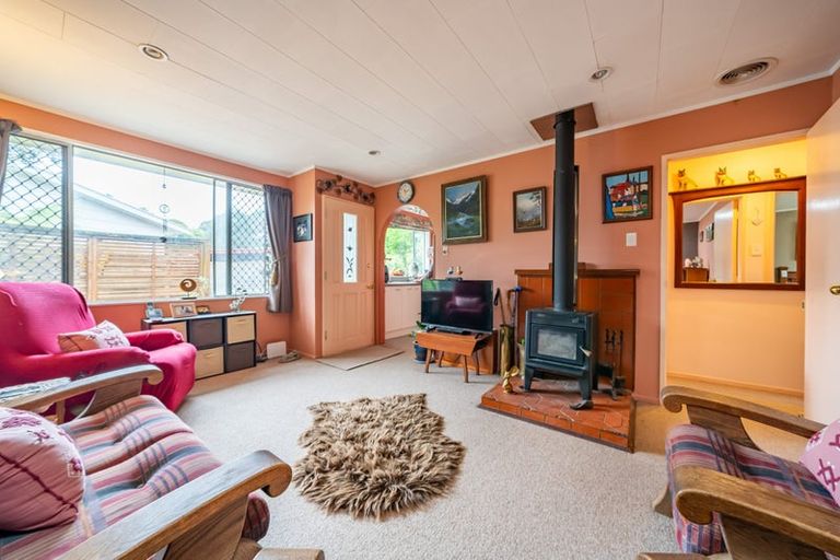 Photo of property in 13b Beryl Grove, Birchville, Upper Hutt, 5018