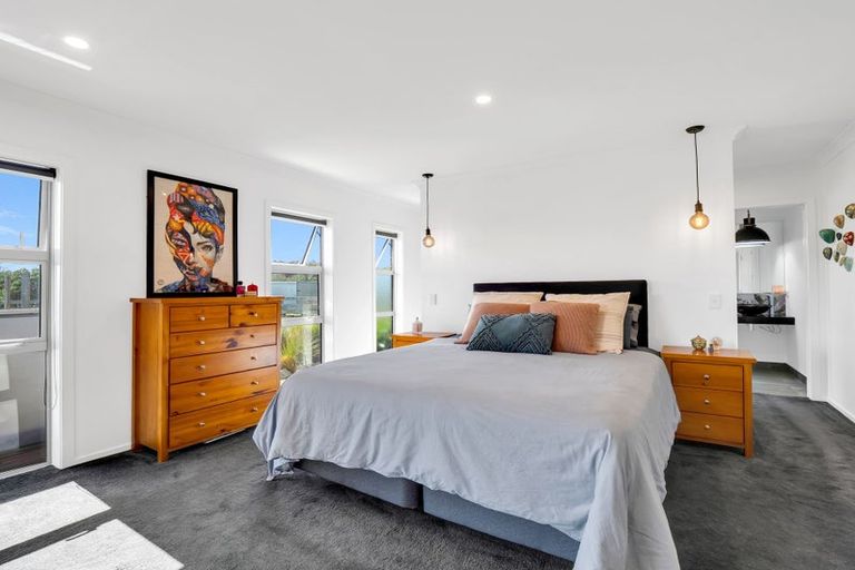 Photo of property in 3 Carex Grove, Foxton Beach, Foxton, 4815