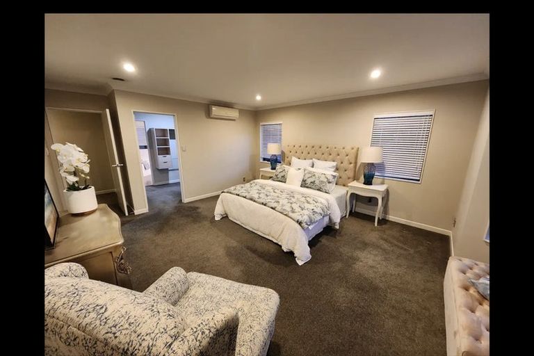 Photo of property in 29 Dressage Lane, Greenhithe, Auckland, 0632