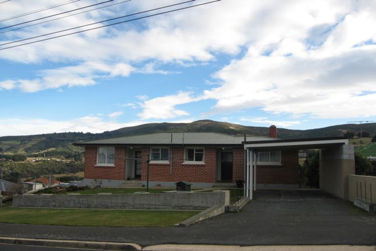 Photo of property in 465 East Coast Road, Murrays Bay, Auckland, 0630