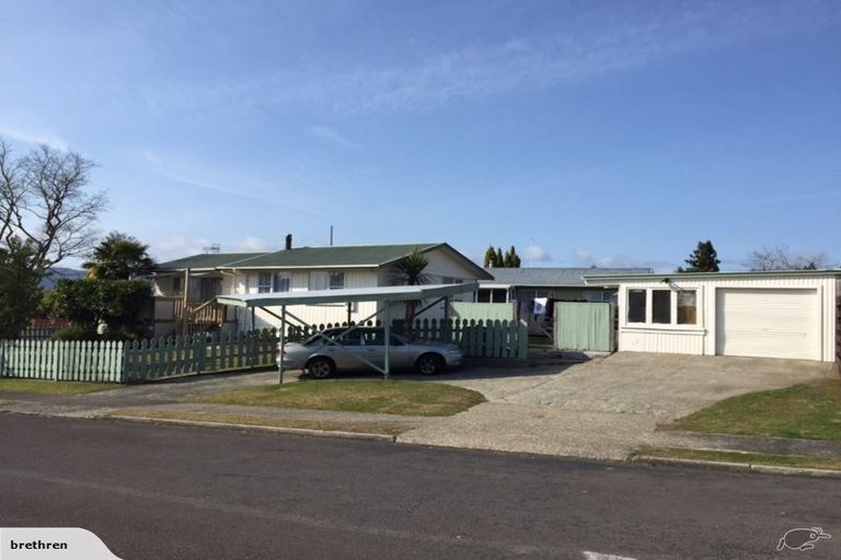 Photo of property in 2 Garnet Place, Pukehangi, Rotorua, 3015