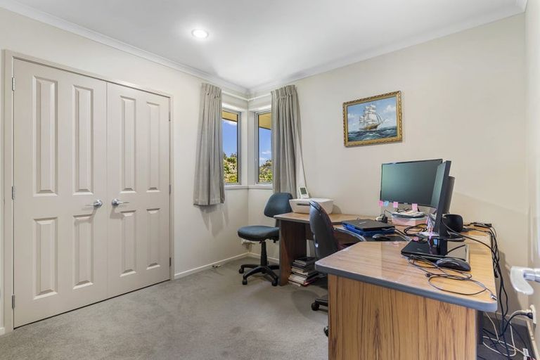 Photo of property in 12 Silkwood Crescent, Karaka, Papakura, 2113