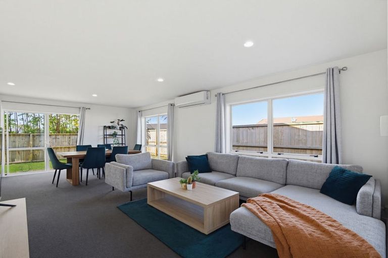 Photo of property in 11/15 O'sullivan Place, Waiuku, 2123