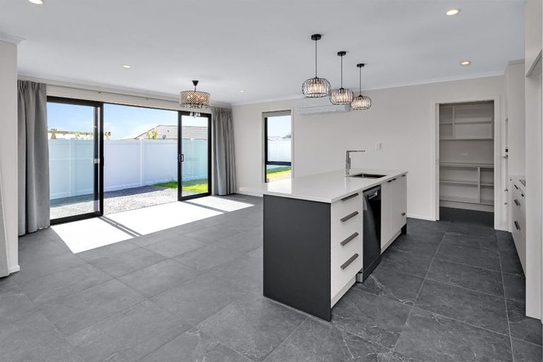 Photo of property in 10 Hauhou Lane, One Tree Point, Ruakaka, 0118