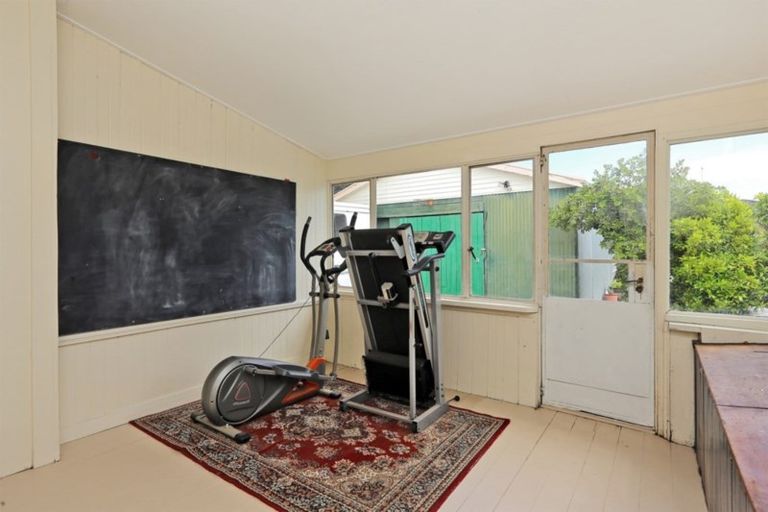 Photo of property in 708 Fitzroy Avenue, Mahora, Hastings, 4120