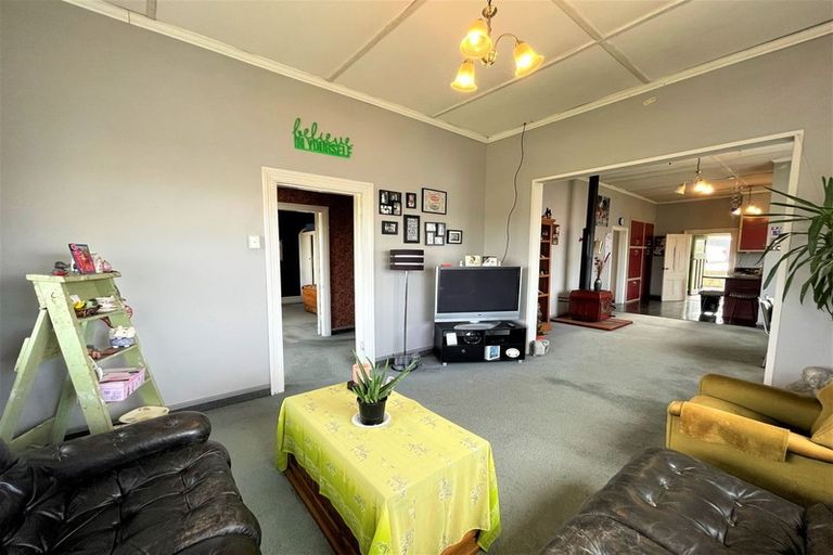 Photo of property in 218 Clyde Street, Balclutha, 9230