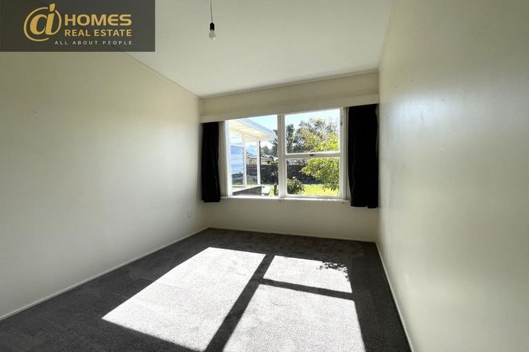 Photo of property in 10 Manuka Street, Orewa, 0931