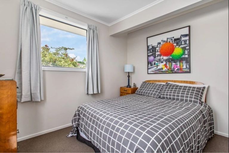 Photo of property in 96 Friedlanders Road, Manurewa, Auckland, 2102