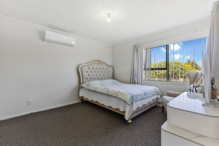 Photo of property in 213 Mahia Road, Wattle Downs, Auckland, 2103