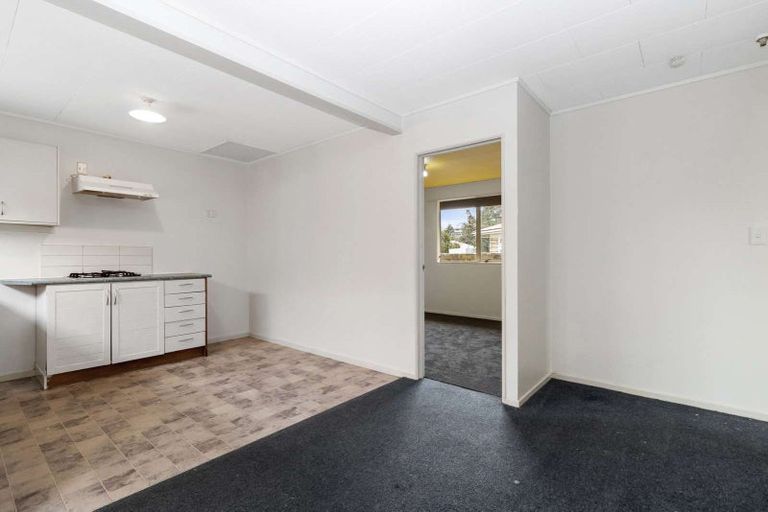 Photo of property in 1 Gazeley Avenue, Silverdale, Hamilton, 3216