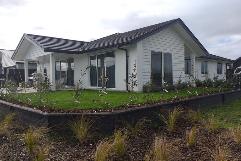 Photo of property in 35 El Questro Drive, Papamoa, 3118