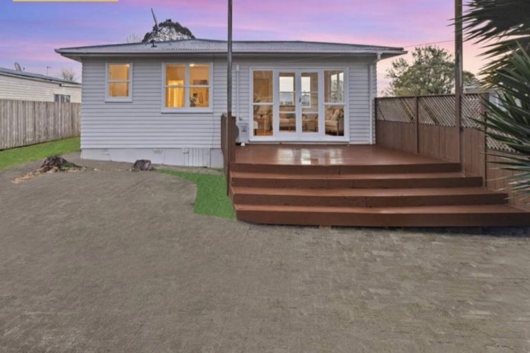 Photo of property in 25 Romney Place, Manurewa, Auckland, 2102