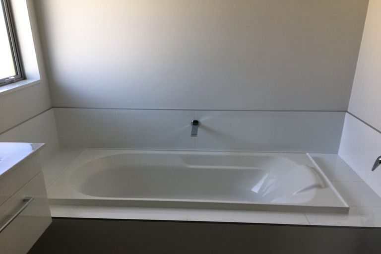 Photo of property in 51 Niven Street, Avondale, Christchurch, 8061