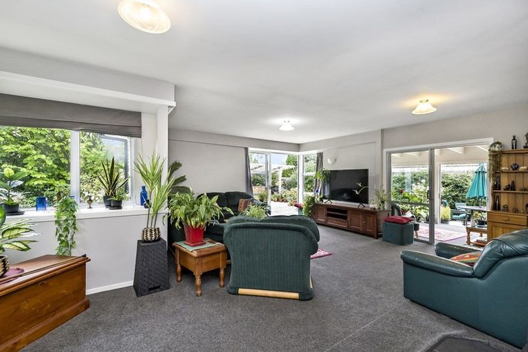 Photo of property in 22 Torlesse Crescent, Darfield, 7510