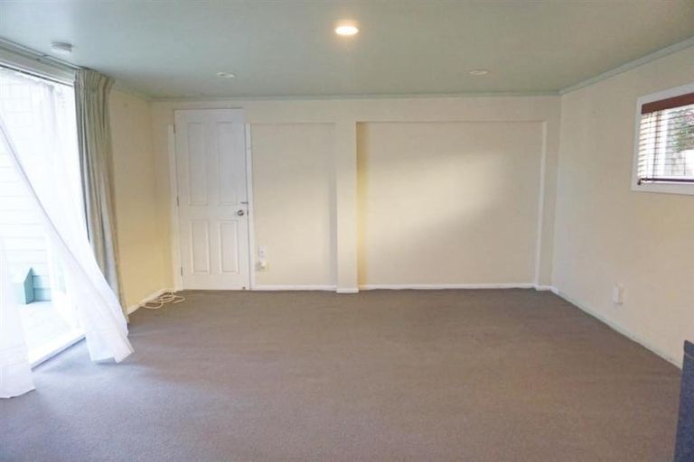 Photo of property in 30 Halver Road, Hillpark, Auckland, 2102
