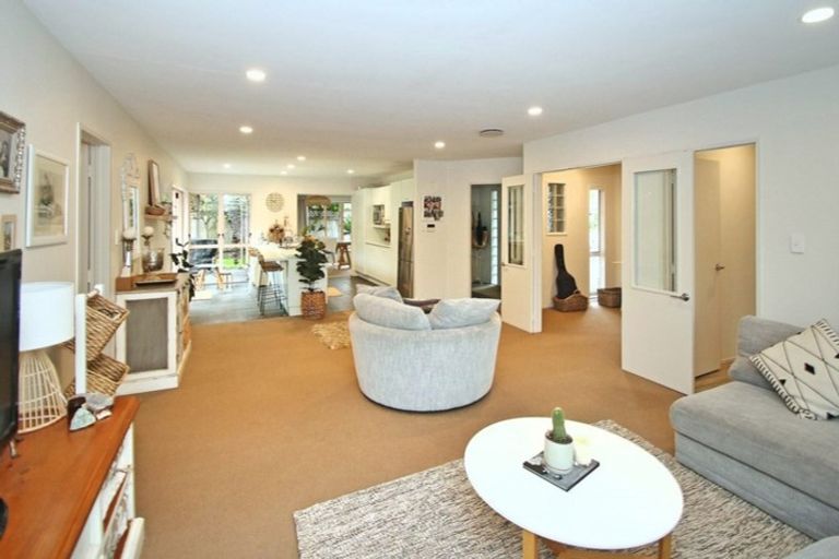 Photo of property in 10 Burn-murdoch Street, St Andrews, Hamilton, 3200