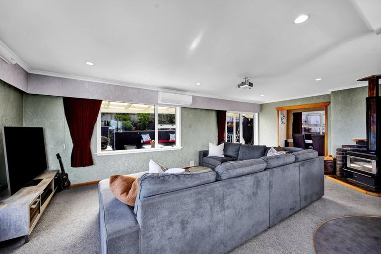 Photo of property in 5 Scott Street, Moturoa, New Plymouth, 4310