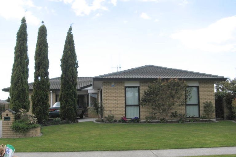 Photo of property in 18 Maesbury Close, Papamoa Beach, Papamoa, 3118