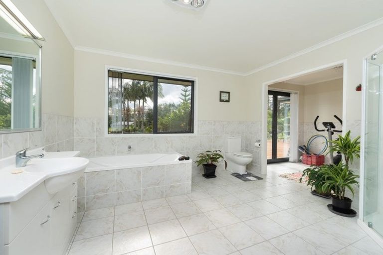 Photo of property in 6 Okura Drive, Kerikeri, 0230