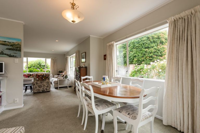 Photo of property in 116 Oxford Street, Tawa, Wellington, 5028