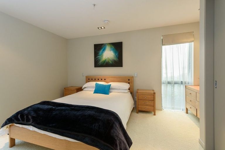 Photo of property in Blanc, 3e/136 Oriental Parade, Oriental Bay, Wellington, 6011