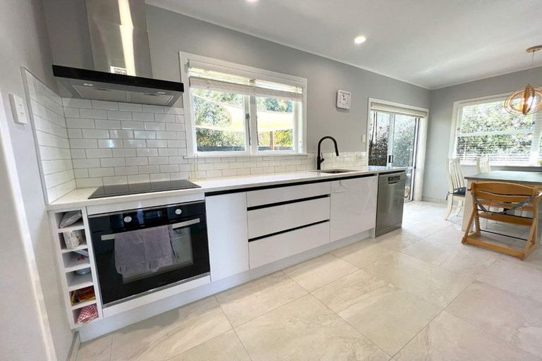 Photo of property in 1/86 Tirimoana Road, Te Atatu South, Auckland, 0602