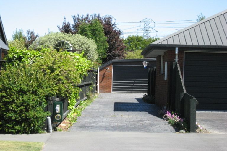 Photo of property in 1/43 Kedleston Drive, Avonhead, Christchurch, 8042
