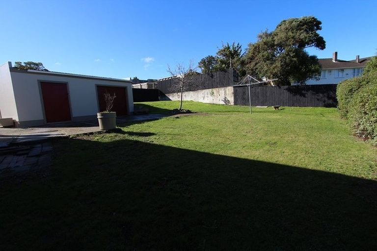 Photo of property in 6 Fawn Street, Cannons Creek, Porirua, 5024