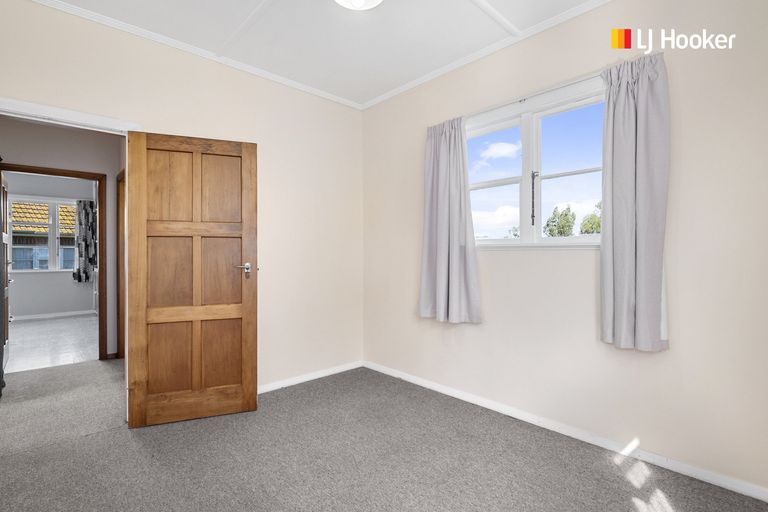 Photo of property in 52 Puketai Street, Andersons Bay, Dunedin, 9013