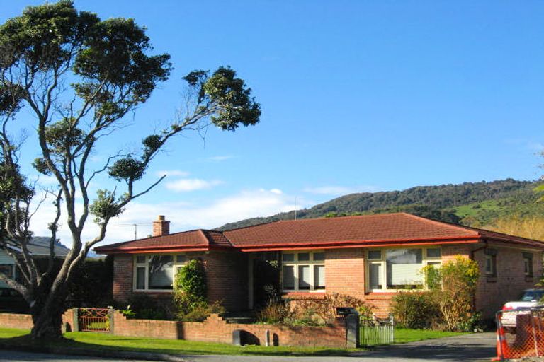 Photo of property in 27 Marsden Road, Greymouth, 7805