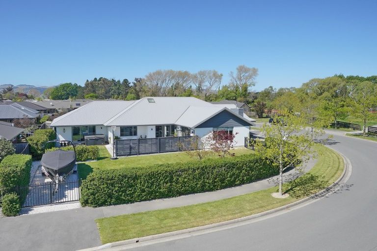 Photo of property in 42 Mokihi Gardens, Hillmorton, Christchurch, 8024