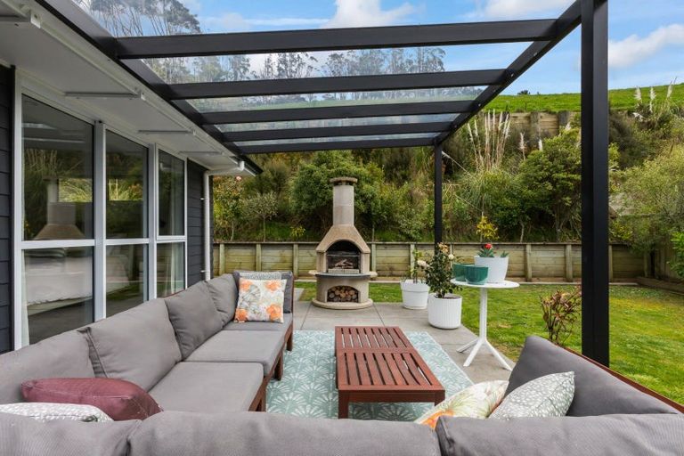 Photo of property in 35 Banks Boulevard, Whitby, Porirua, 5024