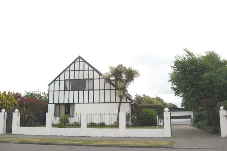 Photo of property in 17 Ashwood Street, Parklands, Christchurch, 8083
